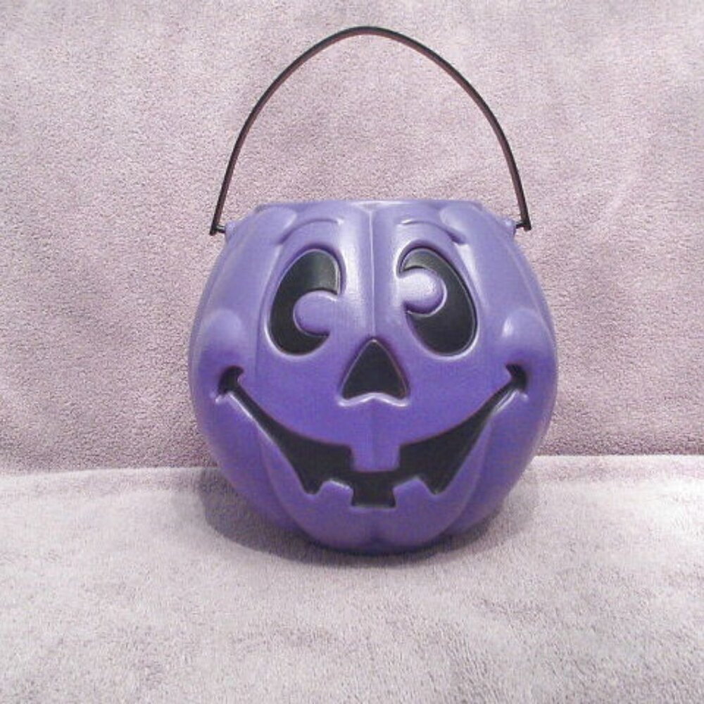 Vtg Halloween Blow Mold Pumpkin Candy Bucket Trick Or Treat Jack-O-Lantern 9" - Picture 1 of 9